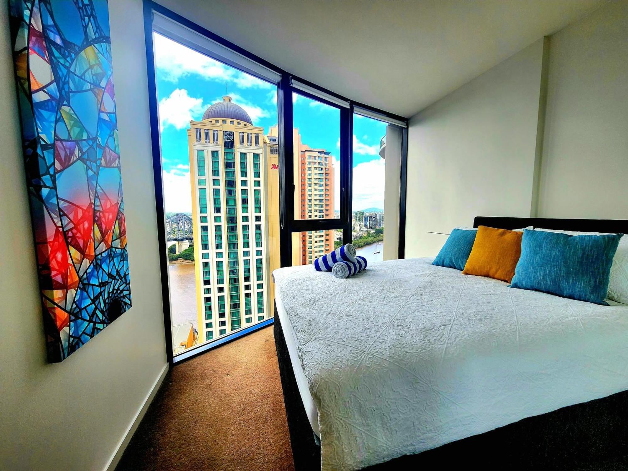 Great Location And Amazing Views Apartment *