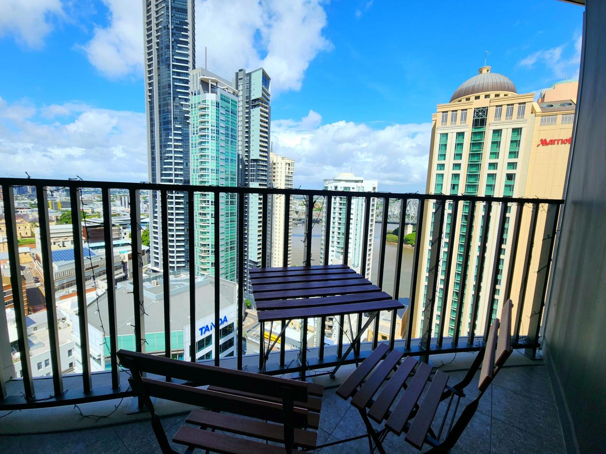 Great Location And Amazing Views Brisbane